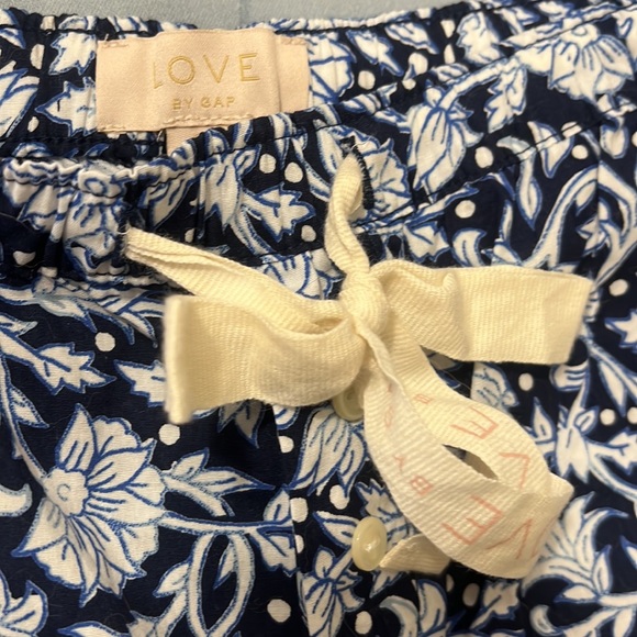 Blue and white print airy pants - Picture 3 of 9